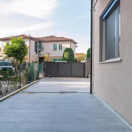 Calucci Apartment *